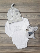 Load image into Gallery viewer, Baby Last Name Onesie Set
